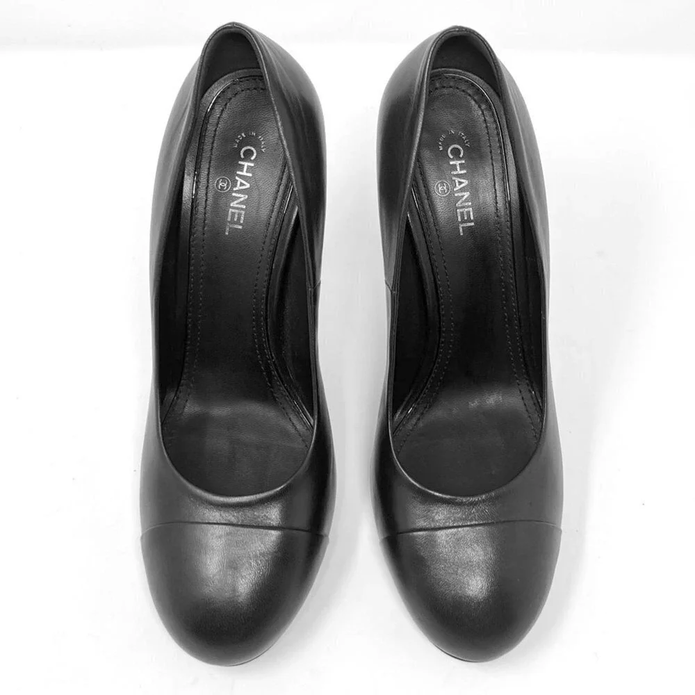 Chanel Black Leather Pumps CC Logo Classic Heels‎ 39.5